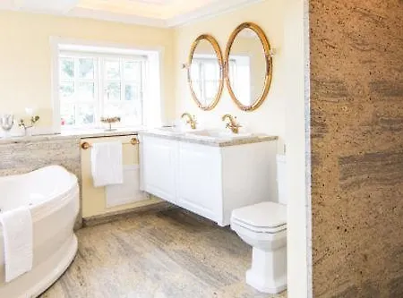 酒店 斯克洛贝勒夫古茨庄园别墅酒店