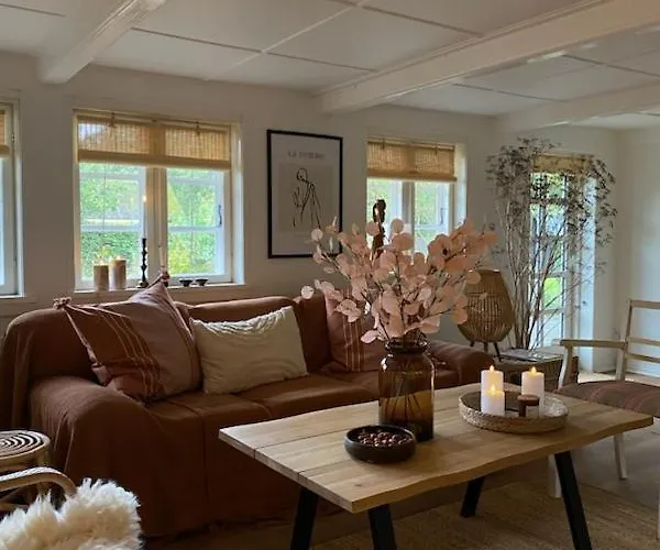 Skrøbelev Gods Manor House 4*