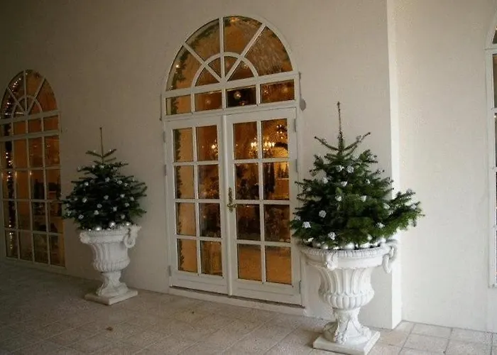 Skrobelev Gods Manor House Hotel 4*