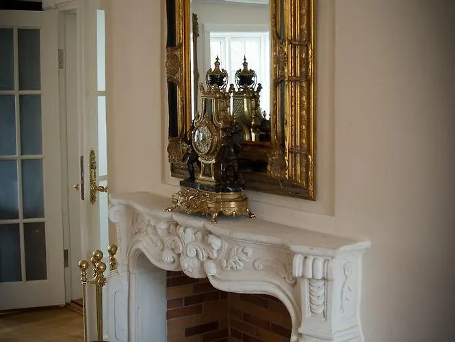 Skrøbelev Gods Manor House Rudkøbing