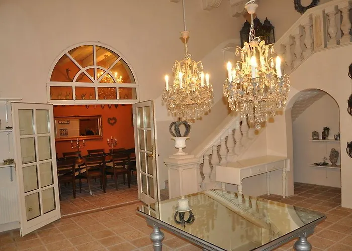 Skrøbelev Gods Manor House 4*